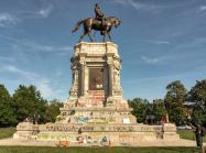 The recently defaced Robert E. Lee monument on Monument Avenue in Richmond, Virginia.